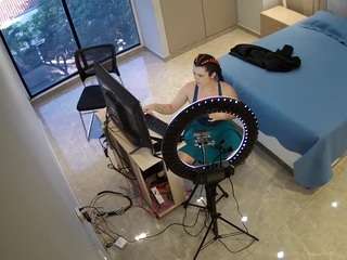 voyeurcam-casa-salsa-bedroom-12