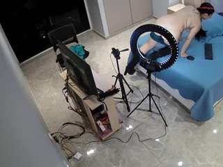 voyeurcam-casa-salsa-bedroom-12