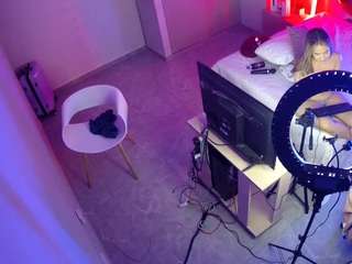 voyeurcam-casa-salsa-bedroom-12