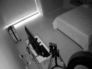 voyeurcam-casa-salsa-bedroom-12