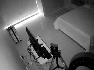 voyeurcam-casa-salsa-bedroom-12