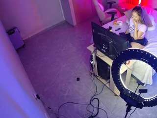 voyeurcam-casa-salsa-bedroom-12
