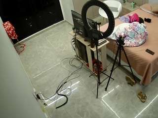voyeurcam-casa-salsa-bedroom-12