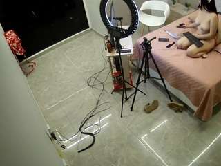 voyeurcam-casa-salsa-bedroom-12