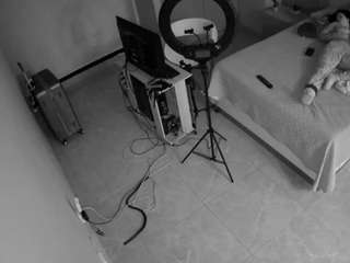 voyeurcam-casa-salsa-bedroom-12