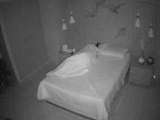  voyeurcam-casa-salsa-bedroom-12 chat room