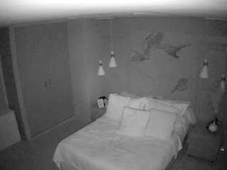 voyeurcam-casa-salsa-bedroom-12