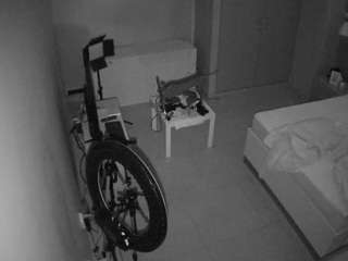 voyeurcam-casa-salsa-bedroom-12