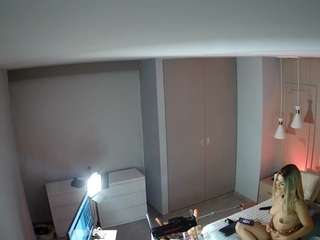 voyeurcam-casa-salsa-bedroom-12