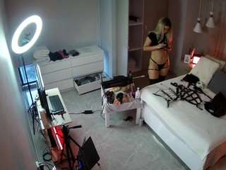 voyeurcam-casa-salsa-bedroom-12