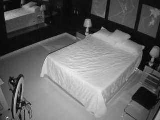 voyeurcam-casa-salsa-bedroom-13