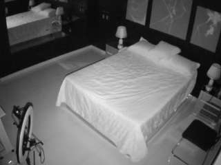 voyeurcam-casa-salsa-bedroom-13