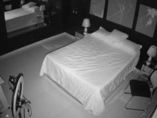 voyeurcam-casa-salsa-bedroom-13