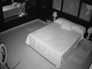 voyeurcam-casa-salsa-bedroom-13