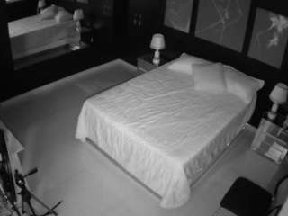 voyeurcam-casa-salsa-bedroom-13