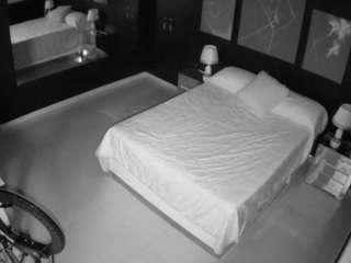 voyeurcam-casa-salsa-bedroom-13