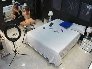 voyeurcam-casa-salsa-bedroom-13