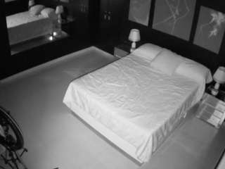 voyeurcam-casa-salsa-bedroom-13