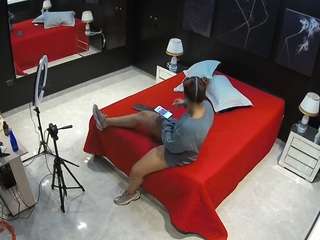 Oliviauk camsoda voyeurcam-casa-salsa-bedroom-13