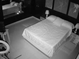 voyeurcam-casa-salsa-bedroom-13