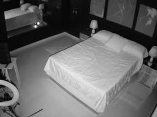 voyeurcam-casa-salsa-bedroom-13