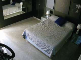 voyeurcam-casa-salsa-bedroom-13