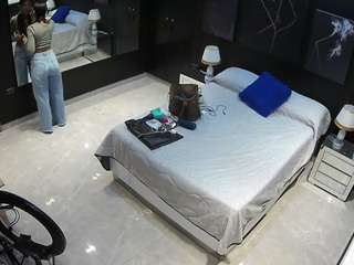 voyeurcam-casa-salsa-bedroom-13