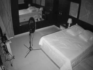 voyeurcam-casa-salsa-bedroom-13