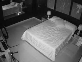 voyeurcam-casa-salsa-bedroom-13