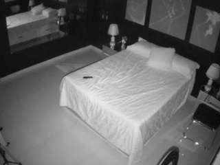 voyeurcam-casa-salsa-bedroom-13