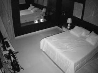 voyeurcam-casa-salsa-bedroom-13