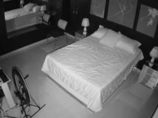 voyeurcam-casa-salsa-bedroom-13