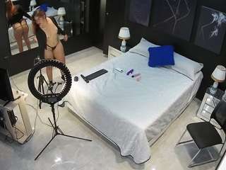 voyeurcam-casa-salsa-bedroom-13