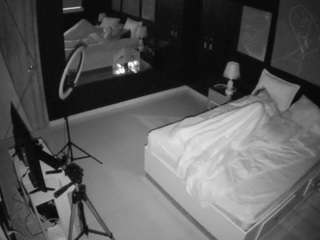 voyeurcam-casa-salsa-bedroom-13