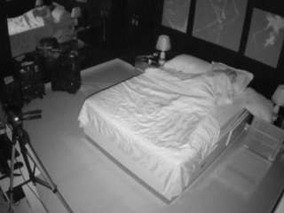 Stripper Bed camsoda voyeurcam-casa-salsa-bedroom-13