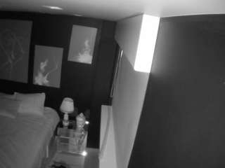 voyeurcam-casa-salsa-bedroom-13
