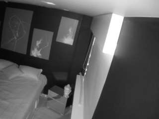 voyeurcam-casa-salsa-bedroom-13