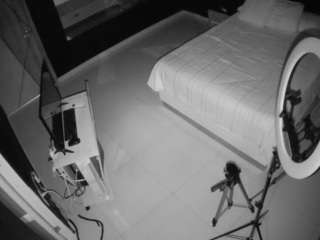 voyeurcam-casa-salsa-bedroom-13
