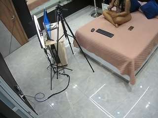 voyeurcam-casa-salsa-bedroom-13