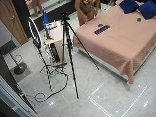 voyeurcam-casa-salsa-bedroom-13