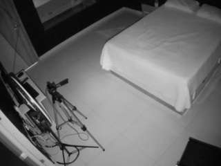 voyeurcam-casa-salsa-bedroom-13 camsoda