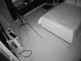 voyeurcam-casa-salsa-bedroom-13