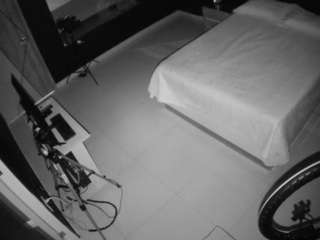 voyeurcam-casa-salsa-bedroom-13