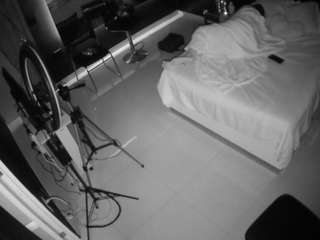 voyeurcam-casa-salsa-bedroom-13