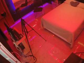 voyeurcam-casa-salsa-bedroom-13