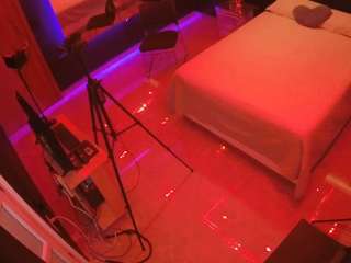 voyeurcam-casa-salsa-bedroom-13