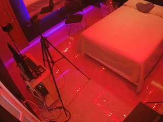 voyeurcam-casa-salsa-bedroom-13