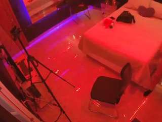 voyeurcam-casa-salsa-bedroom-13