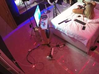 voyeurcam-casa-salsa-bedroom-13