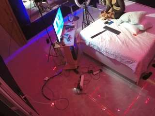 voyeurcam-casa-salsa-bedroom-13